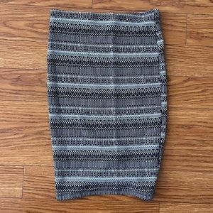 ZARA Printed MIDI Bodycon Skirt Small